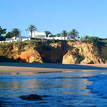 Casa Tres Palmeiras לינה וארוחת בוקר 2*