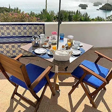 Casa Tres Palmeiras Bed & Breakfast