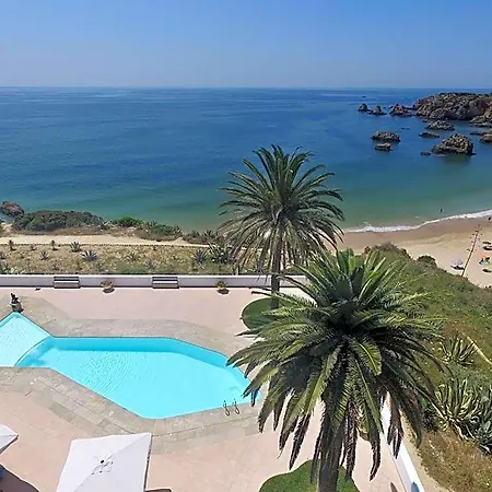 Casa Tres Palmeiras Bed & Breakfast