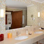 Bed & Breakfast Casa Tres Palmeiras 3*